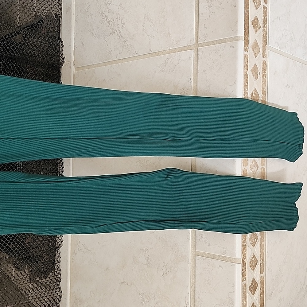 💚 HUNTER GREEN Ribbed Sabrina JUMPSUIT 💚 - Picture 12 of 17